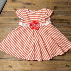 Sweet Heart Rose Baby Girl Size 18 month Dress with matching diaper cover.